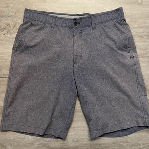 Under Armour men’s light gray Armourvent flat front shorts. Great condition, 34W